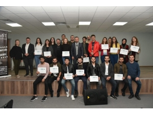 Sinama Akademisi İlk Mezunlarını Verdi