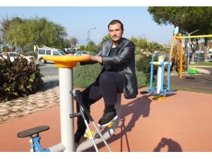 Bakışlardan Rahatsız Oldu, Bir Yılda 122 Kilo Verdi