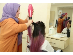 Günde 280 Kilometre Yol Katederek Gittiği Kurs Sayesinde Kendi İş Yerini Açtı