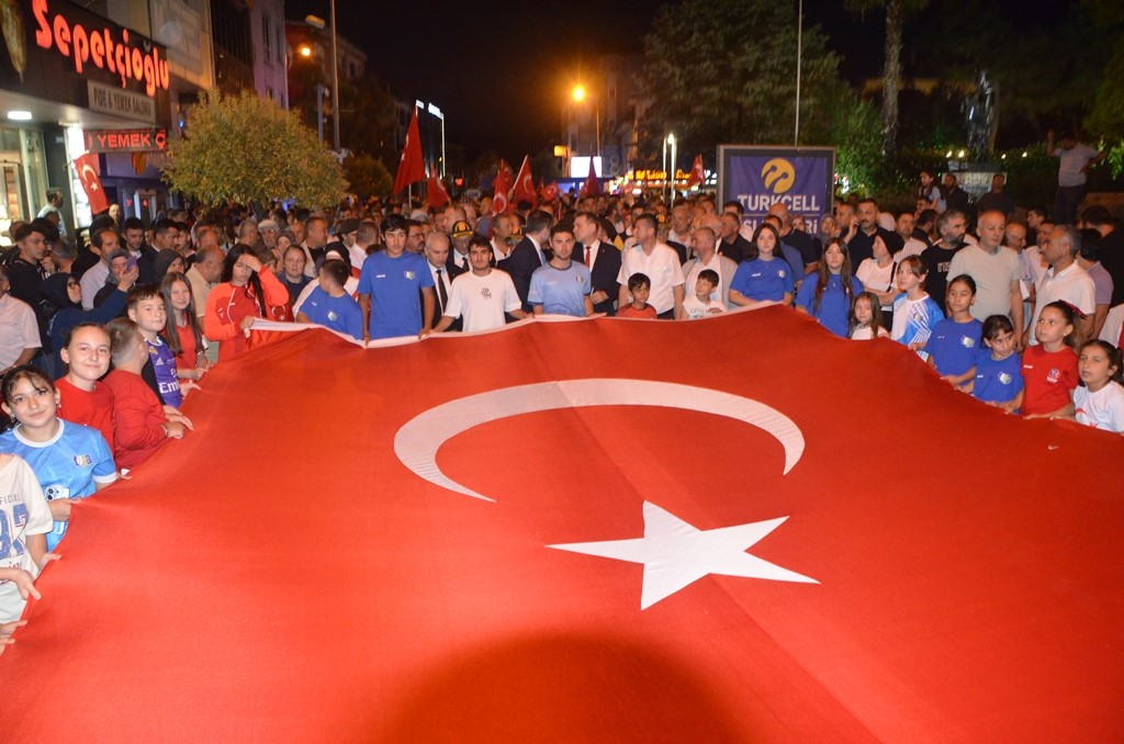 caycuma-da-15-temmuz-demokrasi-ve-milli-birlik-gunu-programi-duzenlendi