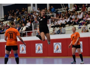 Muratpaşa Son Saniyede Kazandı