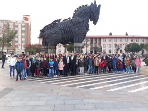 35 Öğrenci Ve Veliye Çanakkale Gezisi Düzenlendi