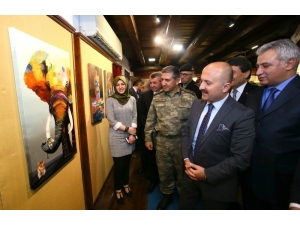 İşten Arta Kalan Zamanlarında Resim Yapan Kadınlardan Sergi