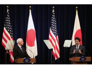 Abe Ve Pence Tokyo’da Görüştü