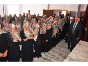 Vali Köşger’den Kız Kur’an Kursu Öğrencilerine İlk Ders