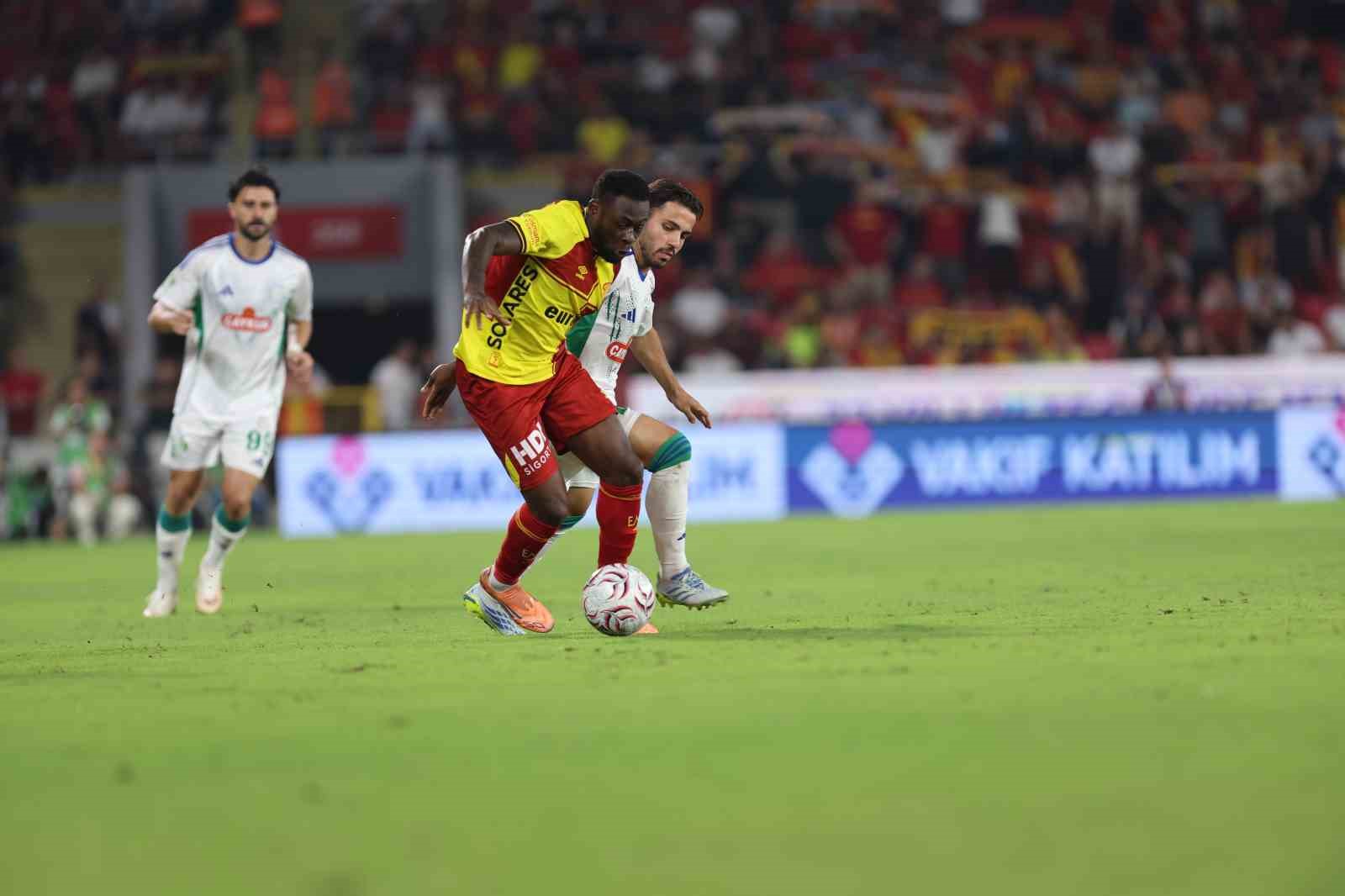 trendyol-super-lig-goztepe-1-caykur-rizespor-0-ilk-yari