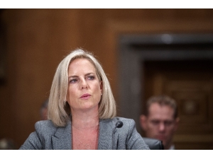 Trump’ın Kirstjen Nielsen’i Görevden Alacağı İddiası