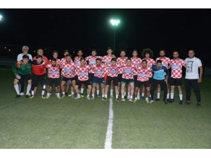 Aliağa’nın Üç Futbol Kulübü Şampiyonluk İçin Mücadele Veriyor