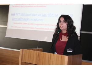 Cü Vakfı Okulları Öğrencileri Yks Hakkında Bilgilendirildi