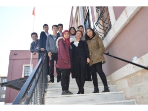 İmam Hatip Lisesi’nden Giyim Ve Oyuncak Bağışı Kampanyası