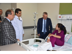 Vali Deniz Manisa Şehir Hastanesinde İncelemelerde Bulundu