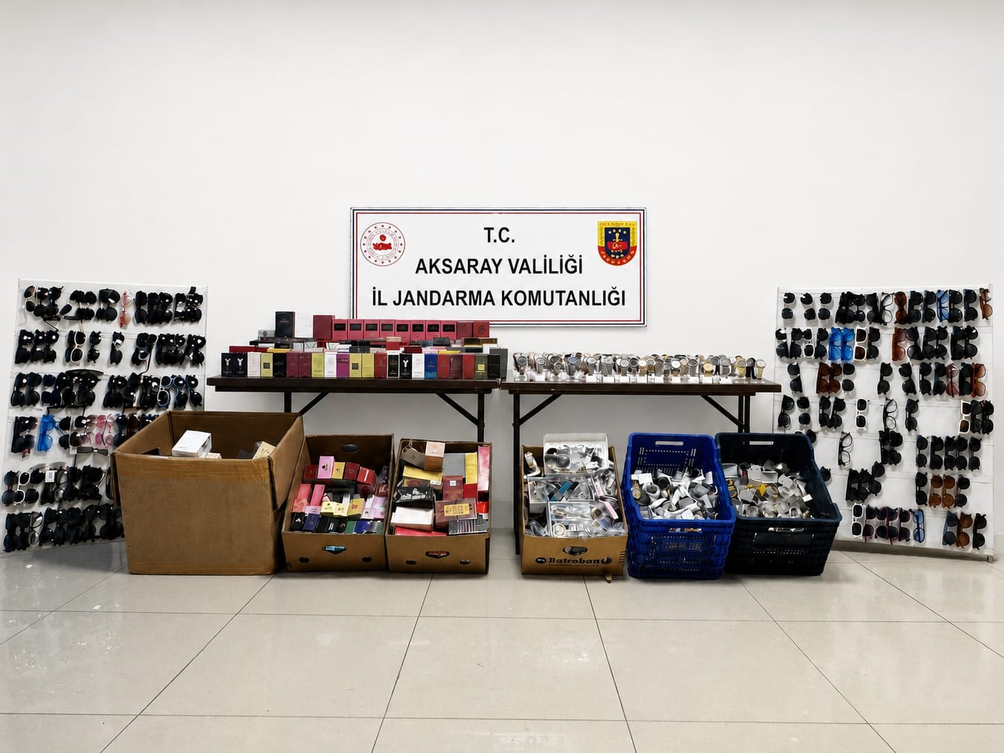 aksaray-da-25-milyonluk-kacakciliga-jandarma-darbesi