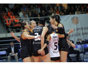 Vestel Venus Sultanlar Ligi: Eczacıbaşı Vitra: 3 - Fenerbahçe: 0