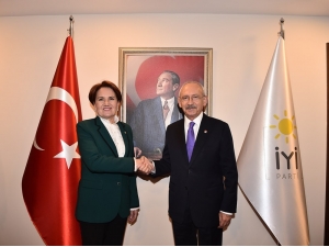 Kılıçdaroğlu İle Akşener Görüşmesi Başladı