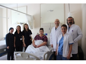 Sadece Sırtı Ağrıyordu Karnında 5 Kilo Kitle Çıktı