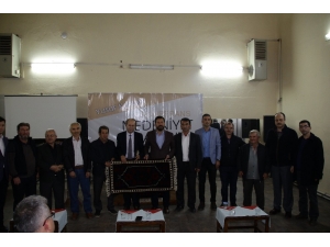 Yusuf Kaplan Sındırgı’da Konferans Verdi