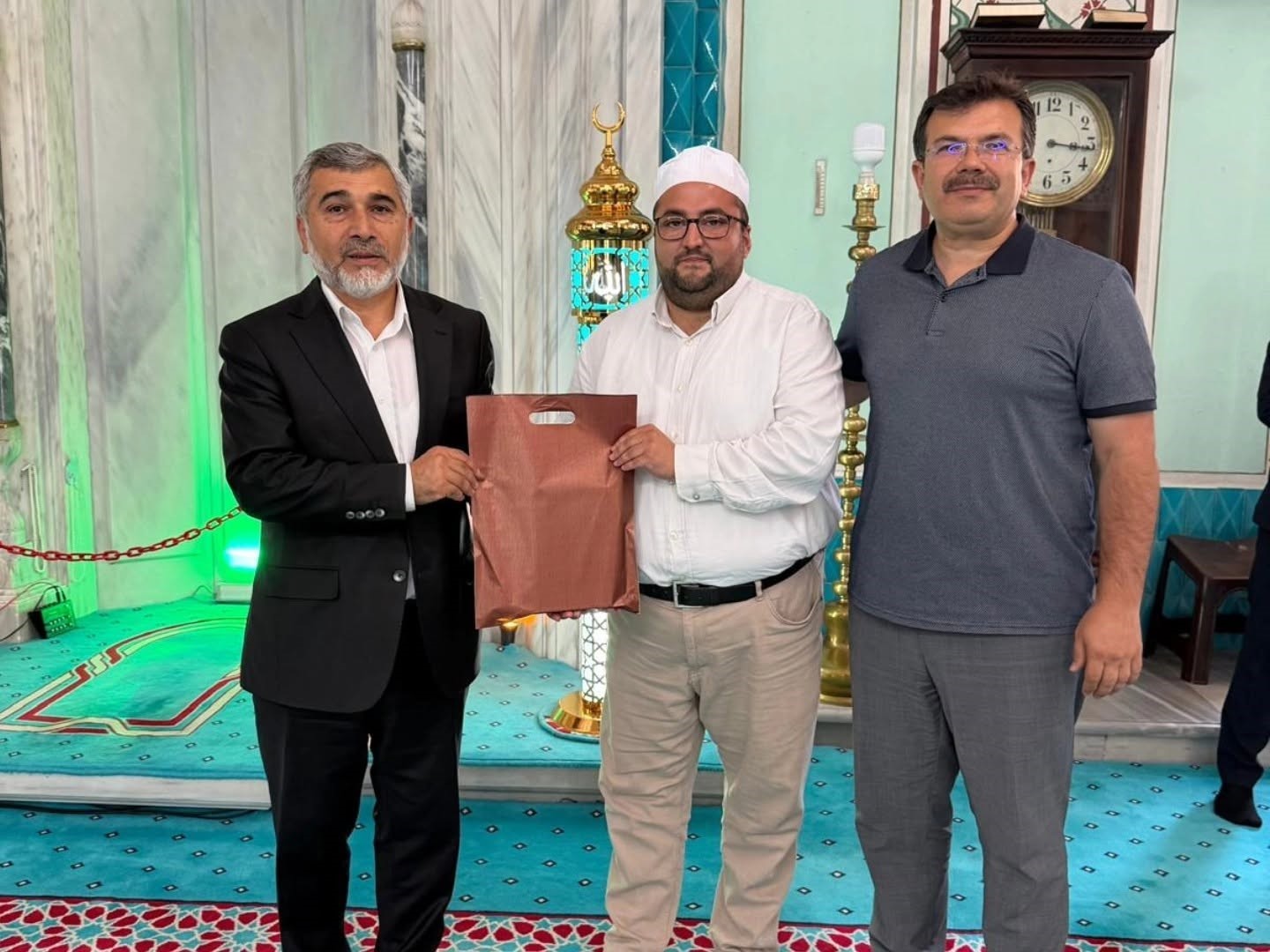 eskisehir-de-din-gorevlileri-arasinda-ezan-ve-hutbe-yarismasi-heyecani