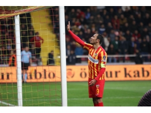 Kayserispor’da İstikrar Abidesi