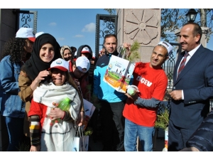 Sevgi Çiçeği Tohumları Gölbaşı’nda Toprakla Buluştu