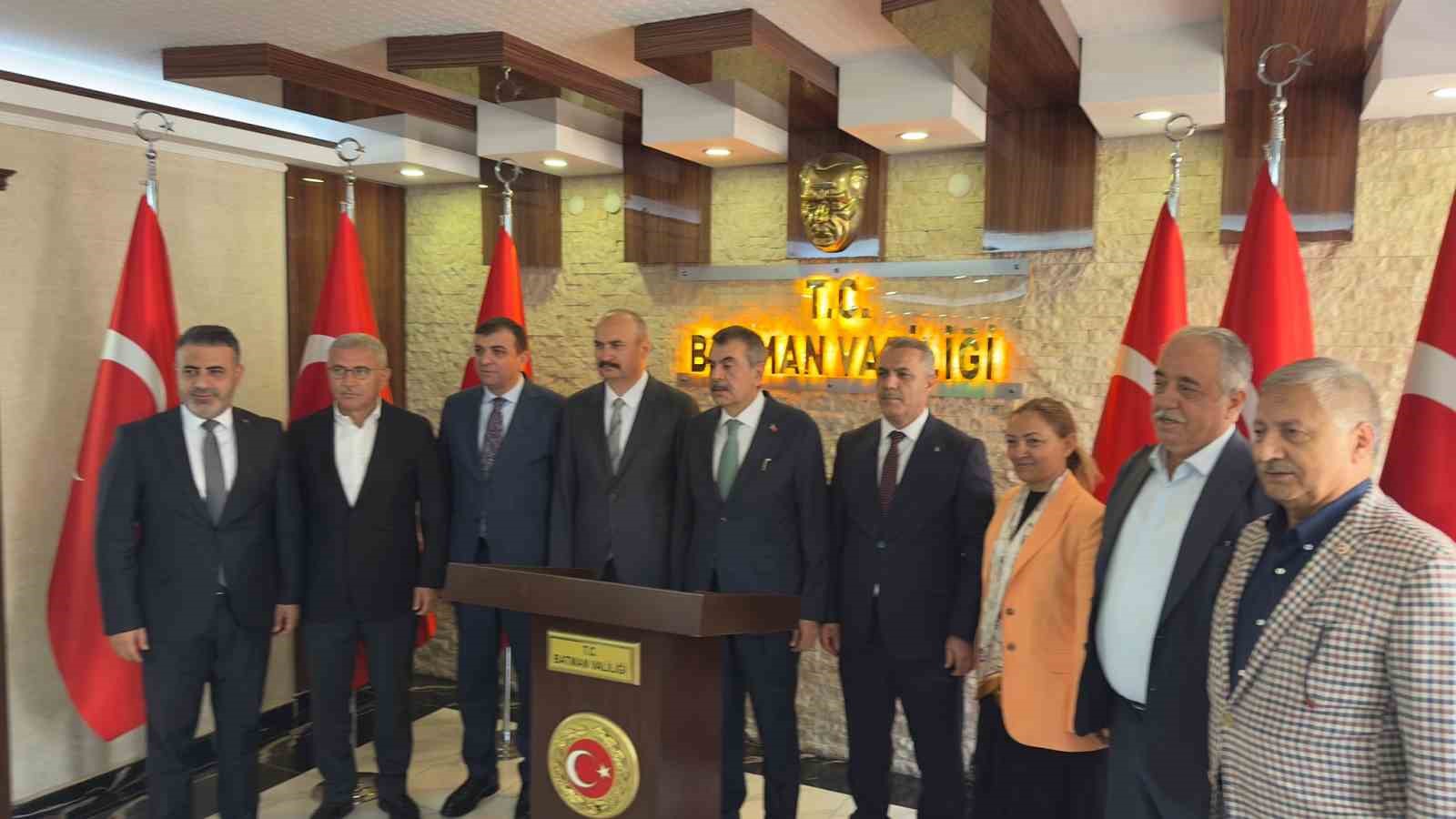 milli-egitim-bakani-tekin-den-batman-valiligine-ziyaret