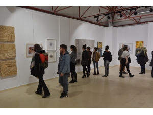 Melez Görmek Başlıklı Sergi Sanatseverlerle Buluştu