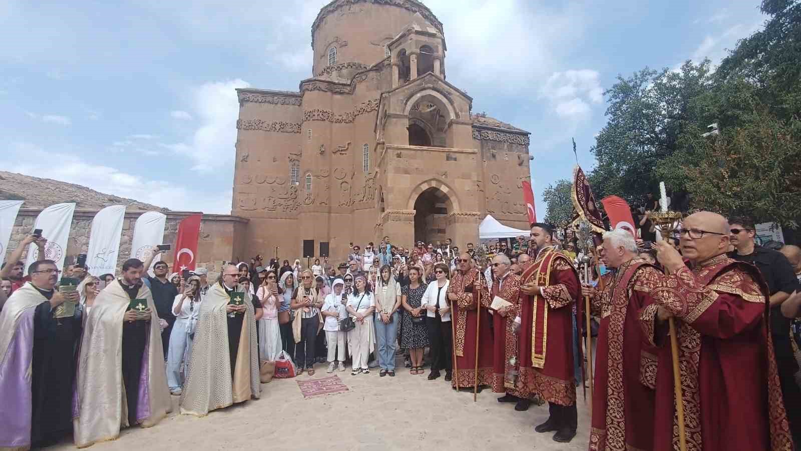 akdamar-kilisesi-ndeki-14-uncu-ayin-sona-erdi