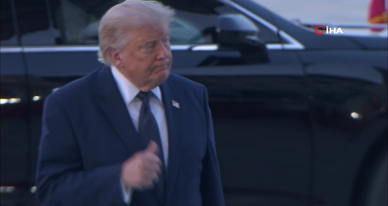 abd-baskani-donald-trump-mehter-marsini-begendi