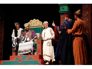 "Lokman Hekim Ve Şahmaran Efsanesi" Yine Sahnede