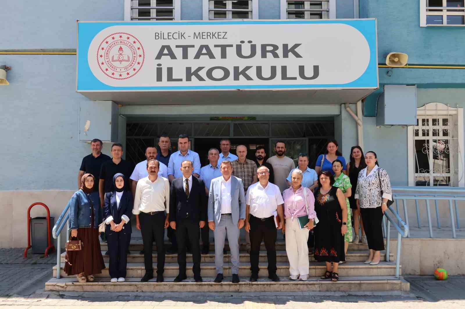 bilecik-te-yeni-egitim-ogretim-yili-hazirliklari-masaya-yatirildi