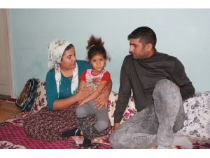 Kaybettiği Cihaz Yüzünden Hem Duyamıyor Hem De Konuşamıyor