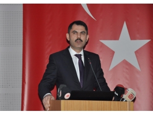 Bakan Kurum: "2050’de Denizlerde Balık Değil Plastik Yüzecek"