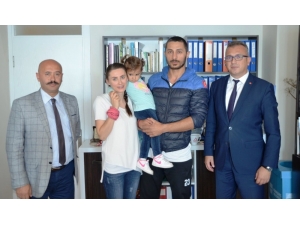 Çevre Gönüllüsü Aileden Marmaris’e Övgü