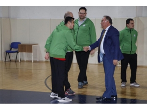 Yalova Belediyespor, Mamak Belediyesi’ni Ağırlıyor