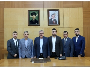 Akademi Sakaryaspor Platformunun Üyelerinden Toçoğlu’na Ziyaret