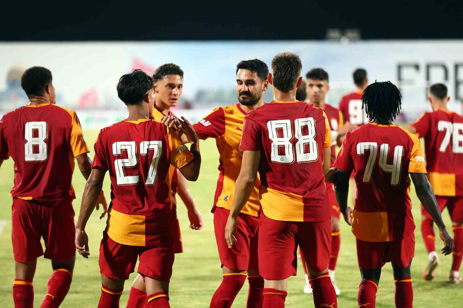 galatasaray-avusturya-daki-ilk-hazirlik-macinda-monza-ile-karsilasacak
