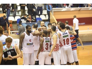 Karesispor Akhisar Deplasmanında