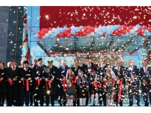 Bakan Selçuk "Çocuklarım Üşümesin" Dedi, Konuşmasını Yarıda Kesti