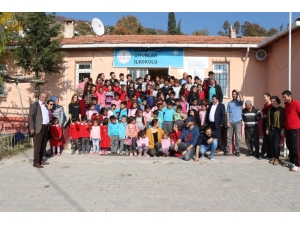 Öğretmen Adayları Öğrencileri Sevindirdi