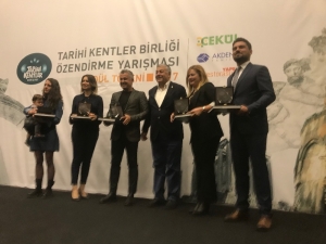 Körfez Belediyesi’ne Ödül Verildi