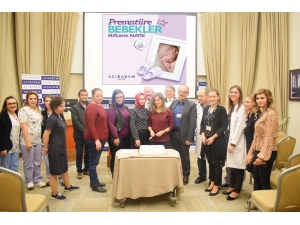 Acıbadem Kayseri Hastanesi Prematüre Bebekleri Ve Ailelerini Misafir Etti