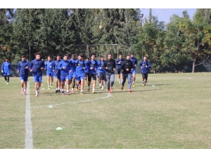 İlhan Palut: "Altay Maçından Güzel Sonuç Almak İstiyoruz"