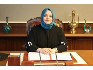 Bakan Selçuk: "Üniversite Öğrencisi Gençlere Yaz Tatillerinde Çalışma İmkanı Sağlıyoruz"