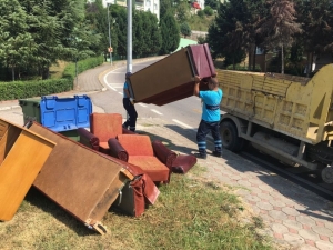 İzmit’te Ayda 4 Bin Ton Moloz Toplanıyor