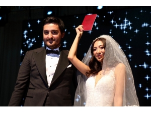 Ünlü Estetikçinin Mutluluğu