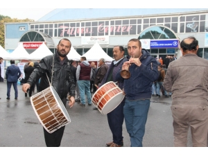 Ak Parti’de Davullu Zurnalı E-temayül Heyecanı