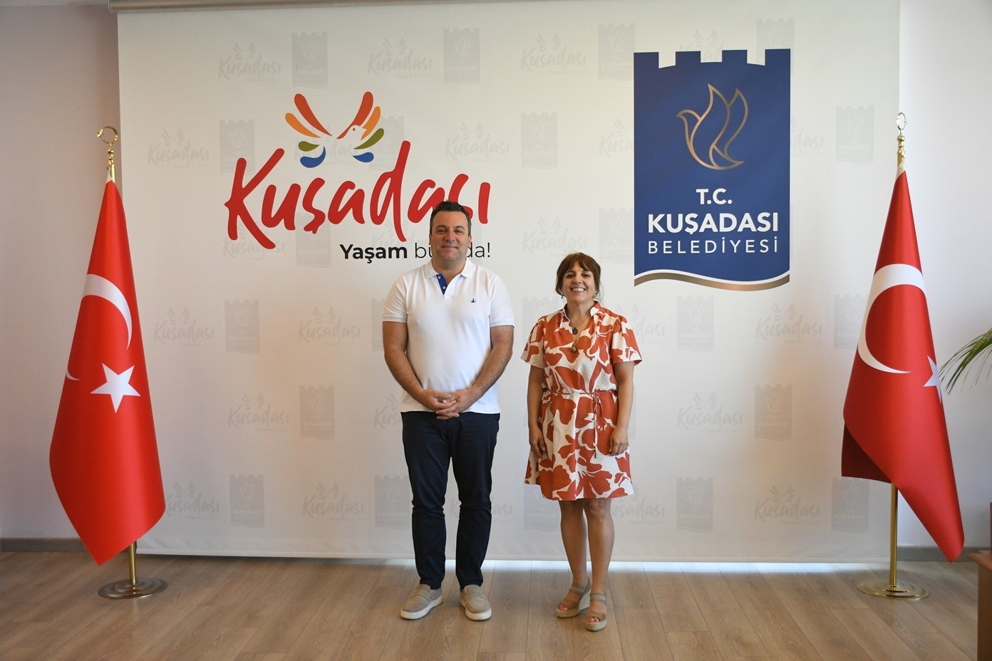 kusadasi-belediyesi-nden-kadikalesi-anaia-hoyugu-kazilarina-kesintisiz-destek