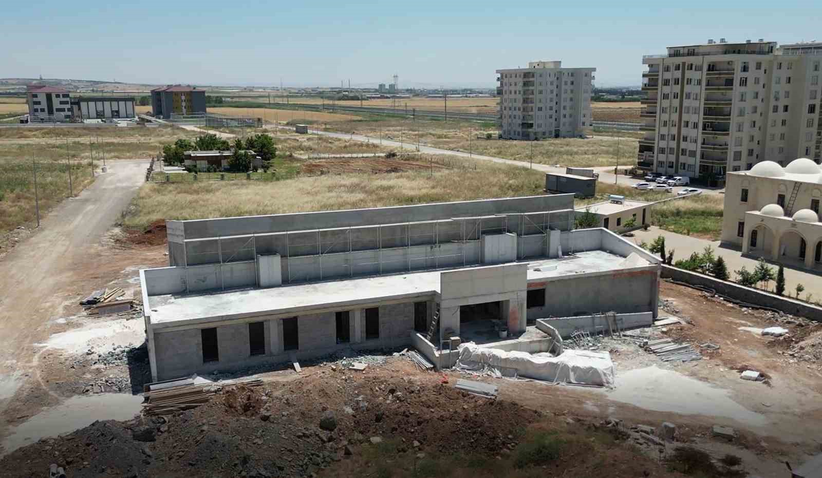 haliliye-de-yari-olimpik-yuzme-havuzunda-calismalar-hizla-suruyor