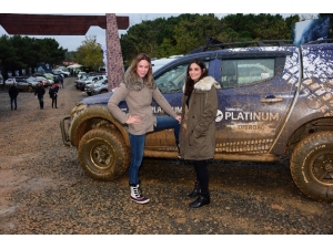 Turkcell Platinum Offroad Challenge Ünlülerin Akınına Uğradı