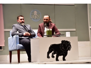 "Kördüğün’’ Adlı Tiyatro Oyunu Tiyatro Severler İle Buluştu
