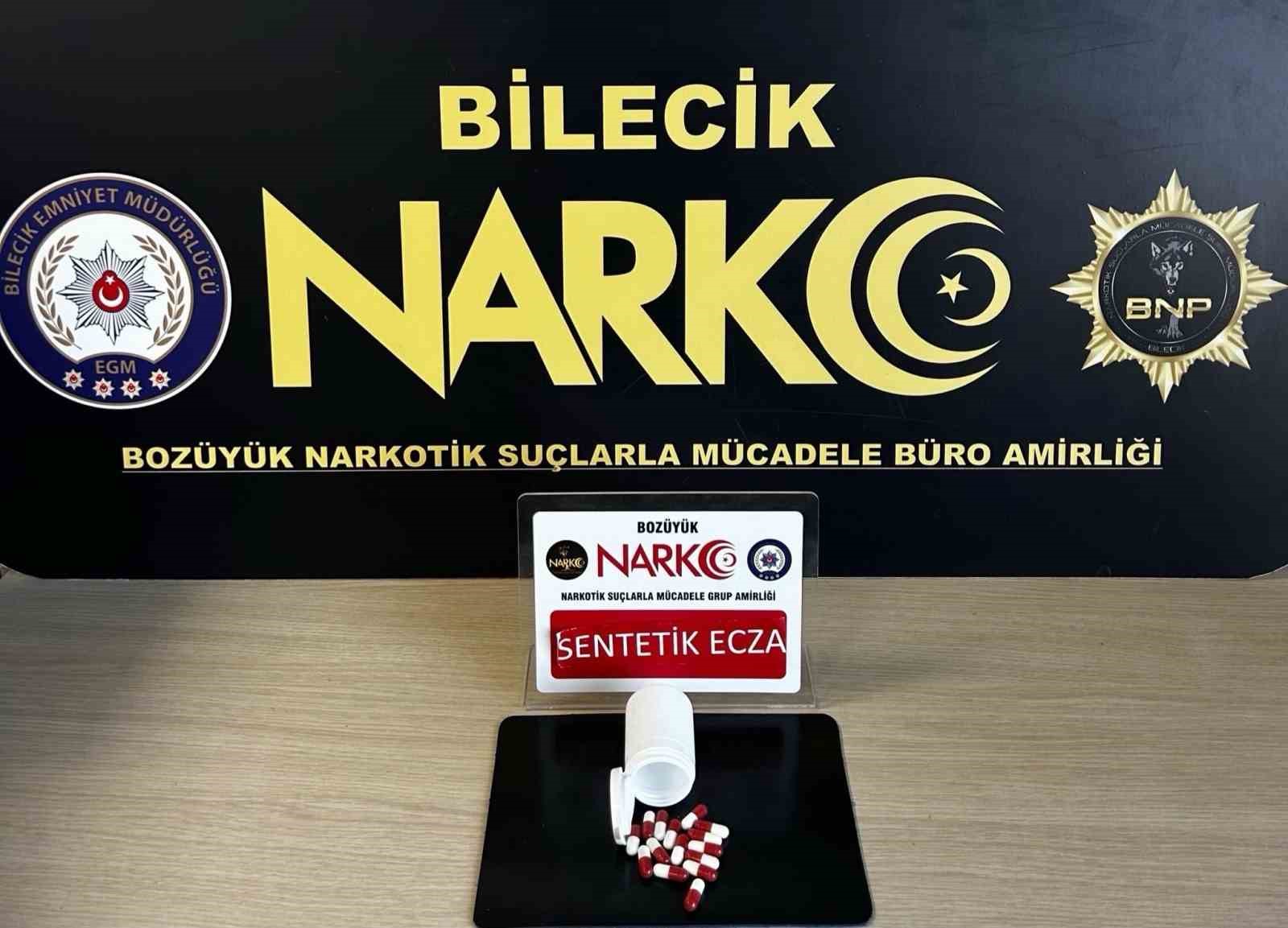 bilecik-te-sehirlerarasi-otobuste-uyusturucu-operasyonu